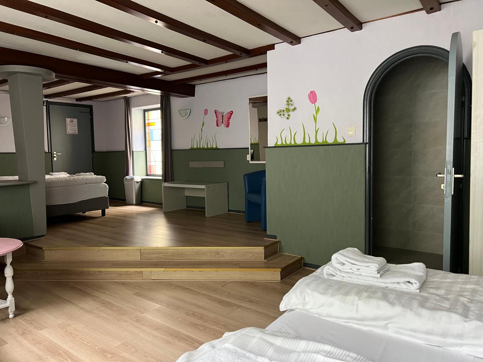 Hotel Gaudi Valkenburg aan de Geul Ngoại thất bức ảnh