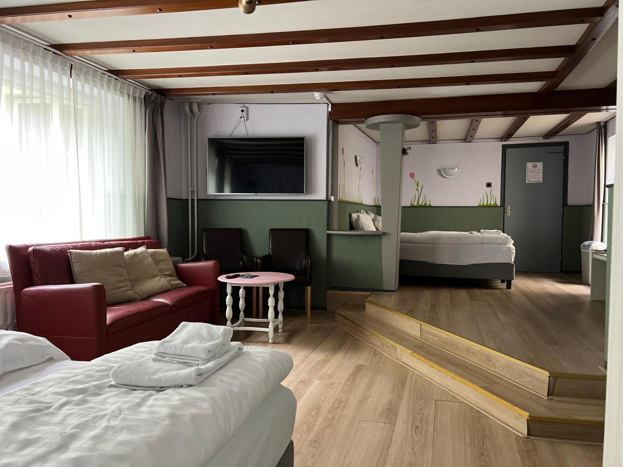 Hotel Gaudi Valkenburg aan de Geul Ngoại thất bức ảnh